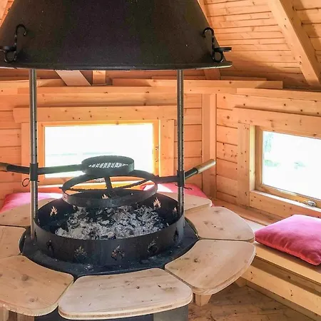 2 Bedroom Awesome In *