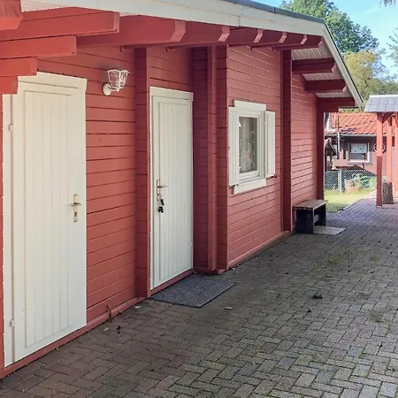 2 Bedroom Awesome In Casa vacanze